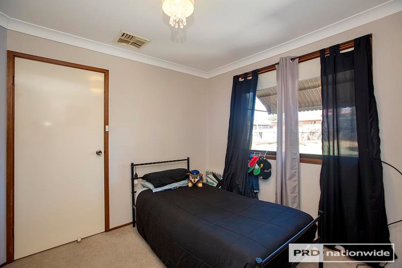 57 Evans Street TAMWORTH 7