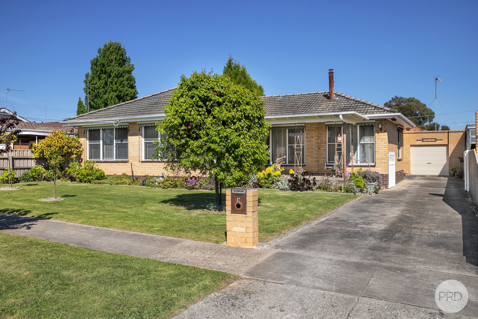 57 Harold Street WENDOUREE 2