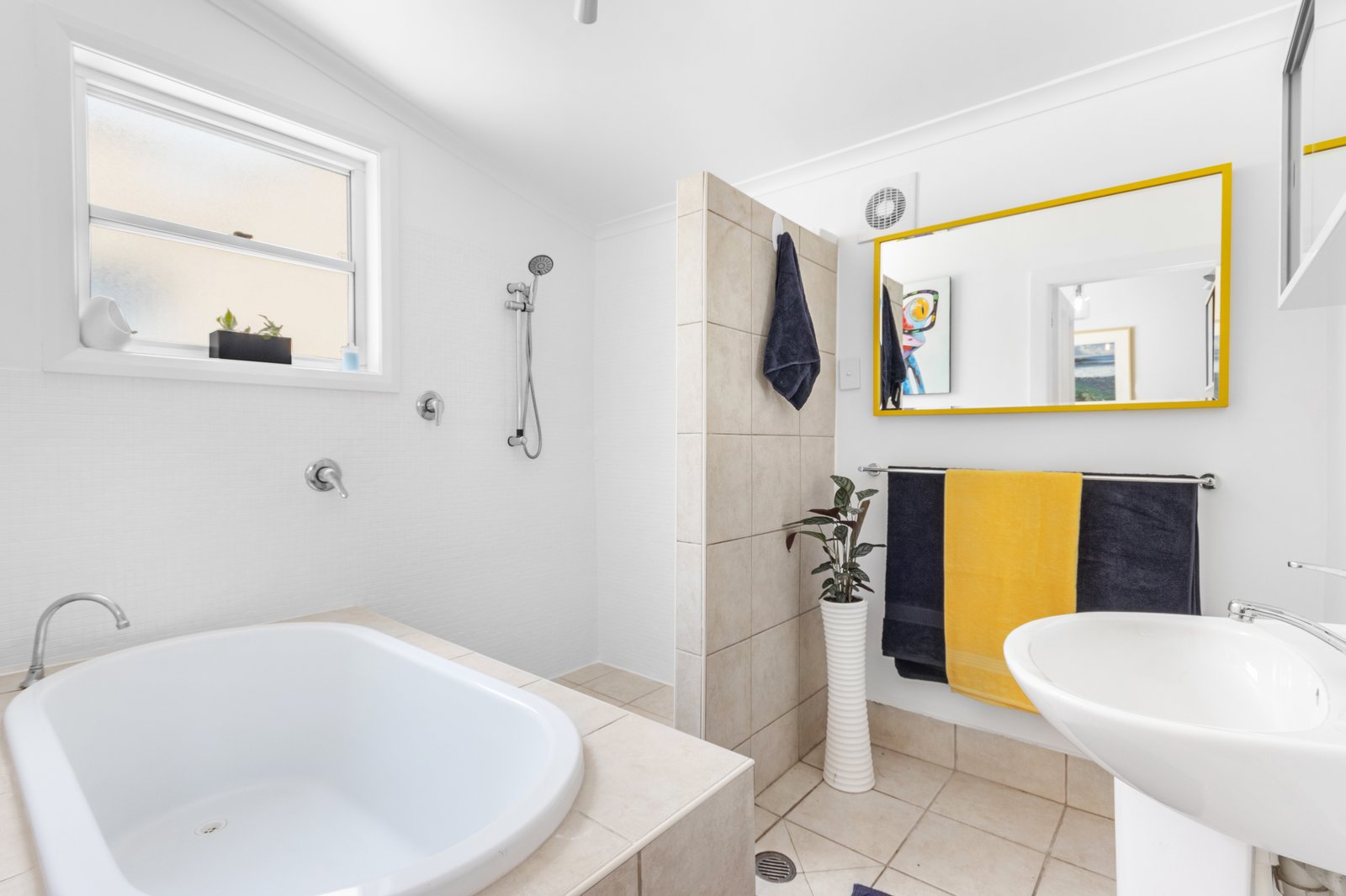 57 Henry Street Tighes Hill Nsw 2297