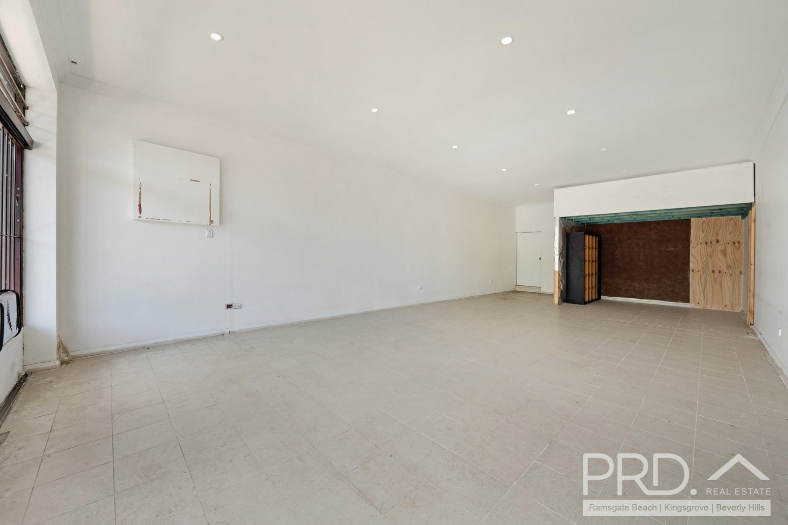 57 Hume Highway GREENACRE 2