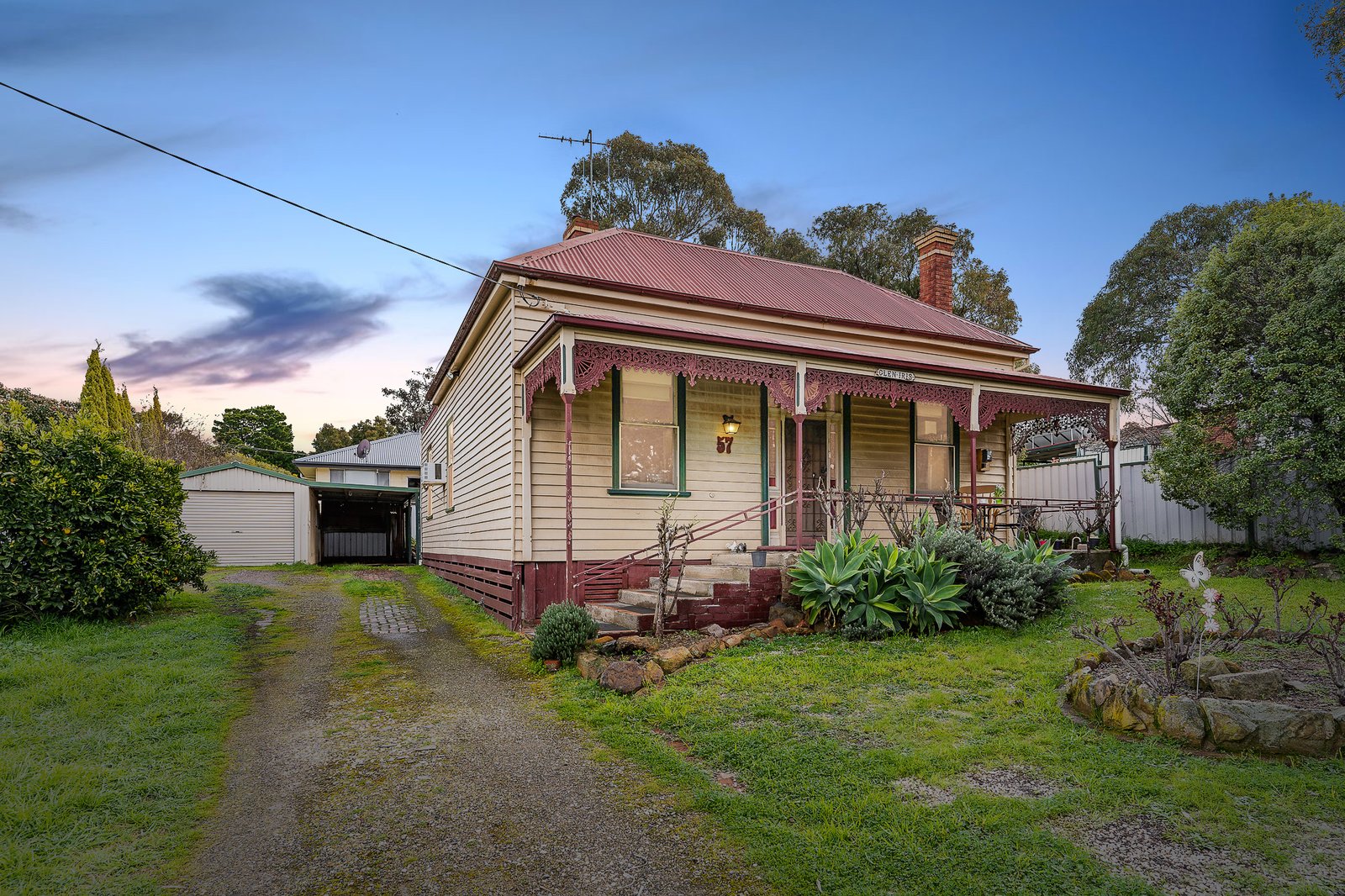 57 Jackson Street LONG GULLY 1