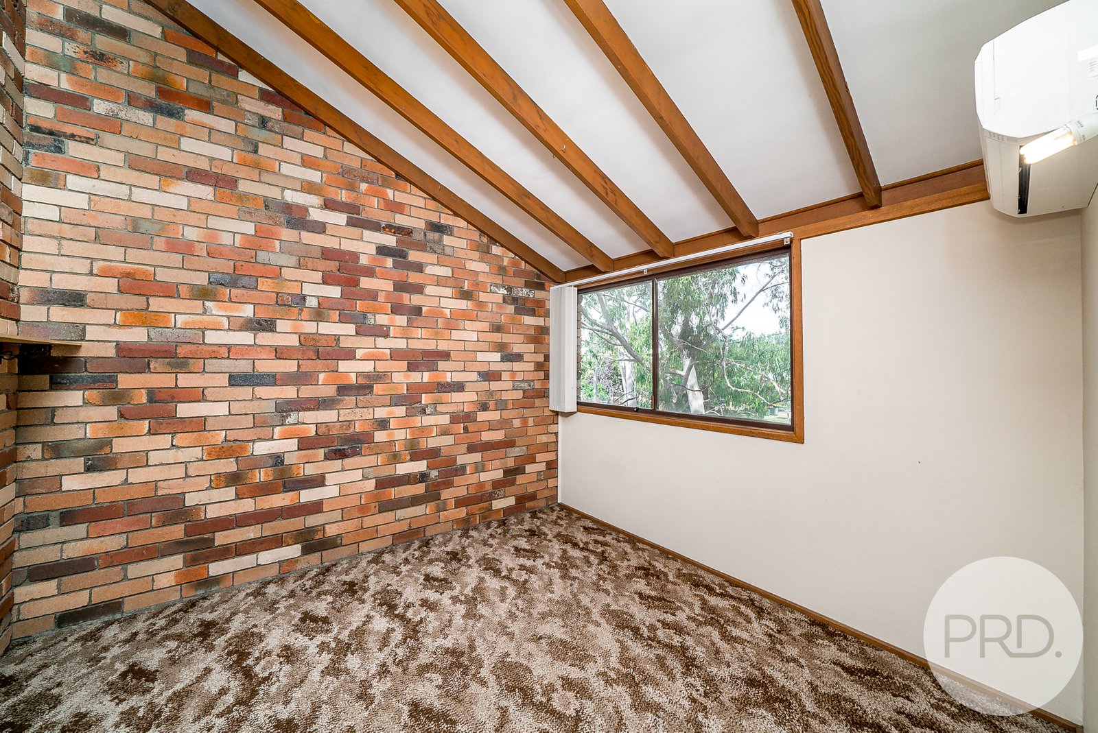 5/7 Jennifer Place WAGGA WAGGA 9