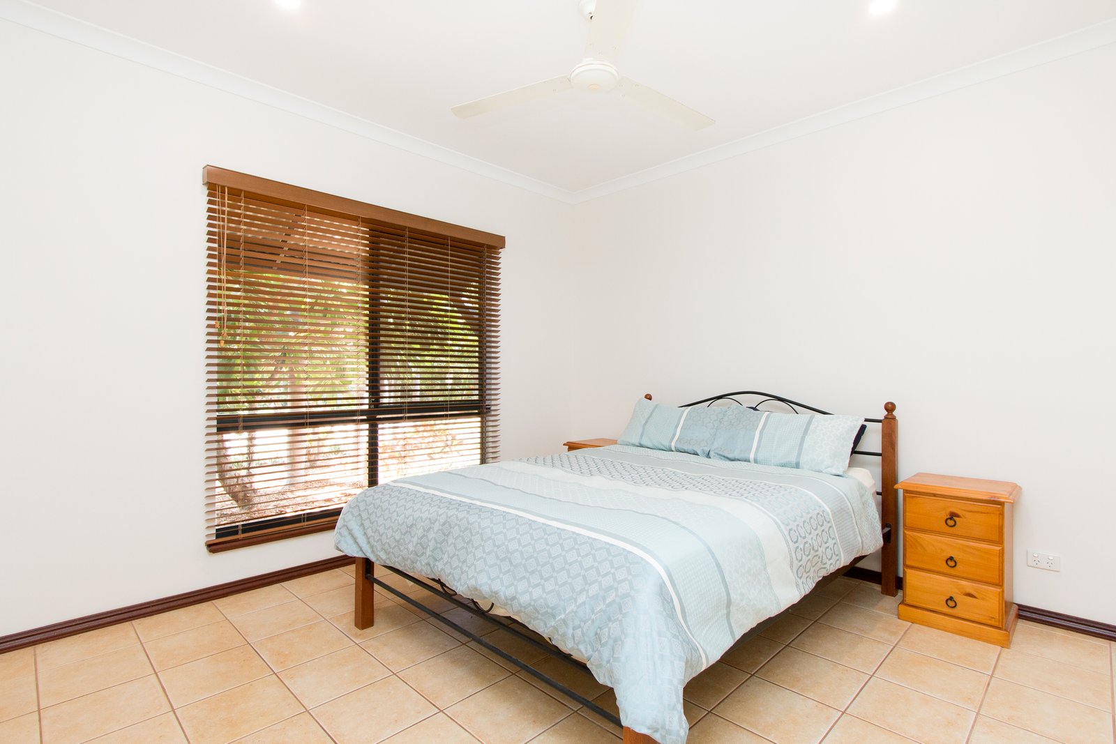 57 Kapang Drive CABLE BEACH 16