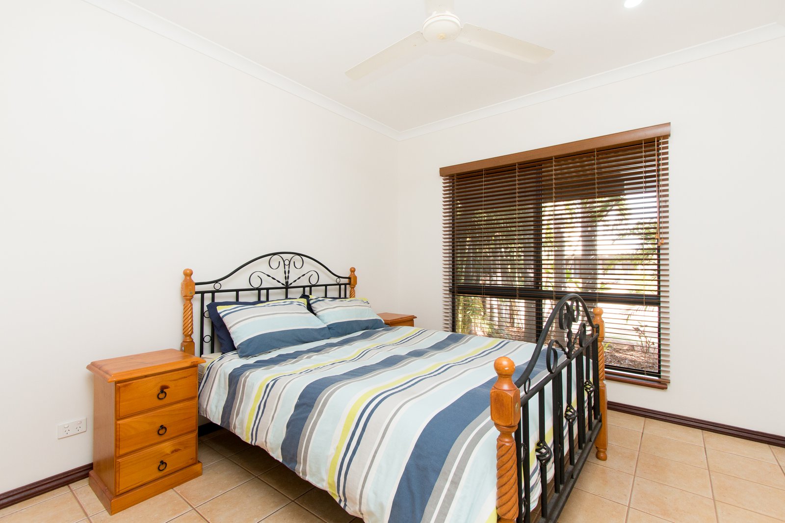 57 Kapang Drive CABLE BEACH 18