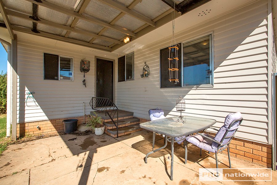 57 Kurrawan Street TAMWORTH 3