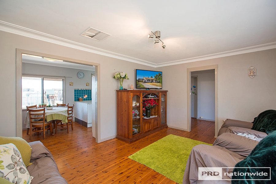 57 Kurrawan Street TAMWORTH 4