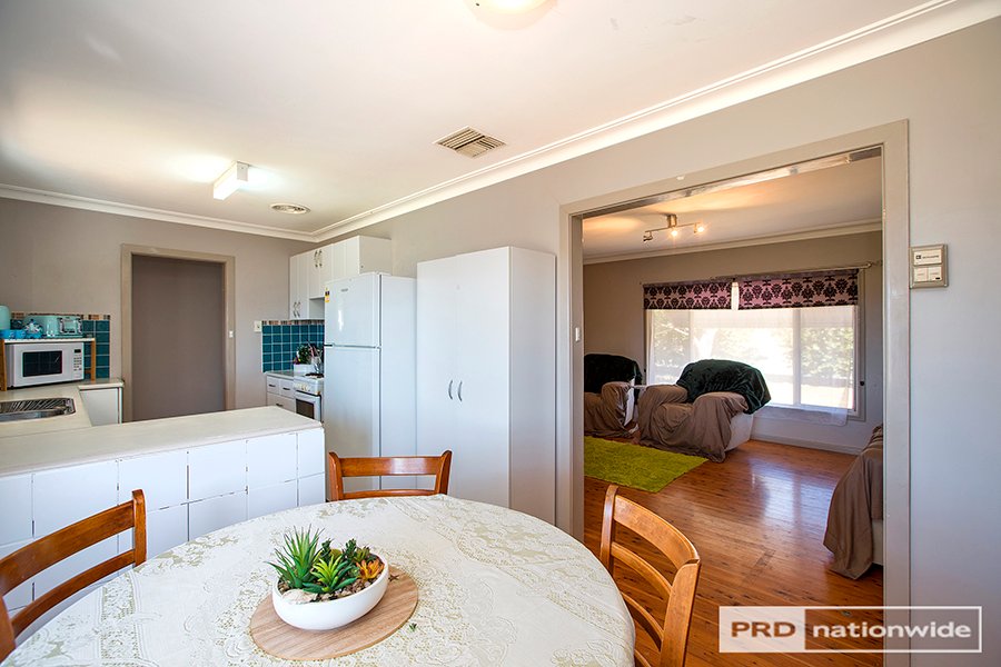57 Kurrawan Street TAMWORTH 5
