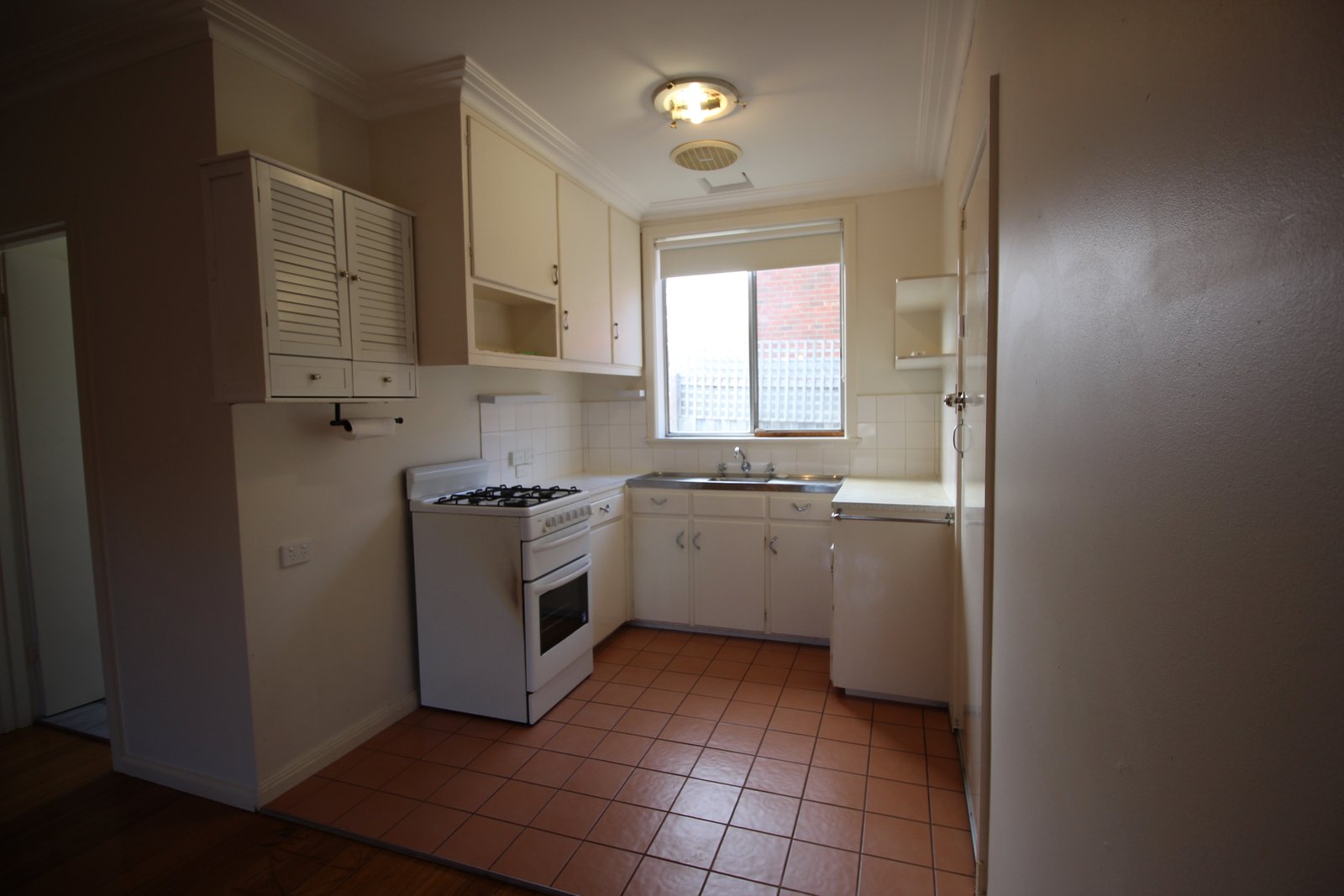 Gallery: 5/7 Laburnum Street