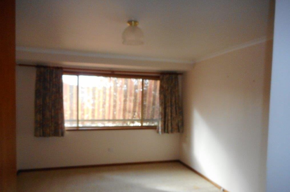 57 Lambie Street TUMUT 9