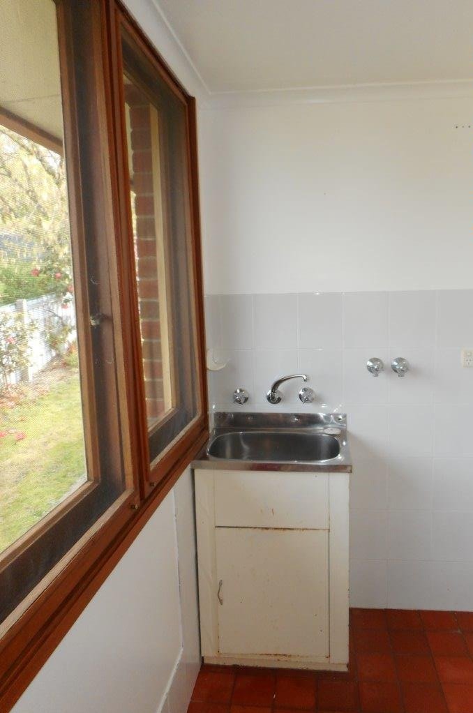 57 Lambie Street TUMUT 10