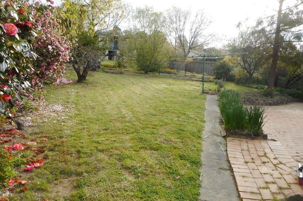 57 Lambie Street TUMUT 13