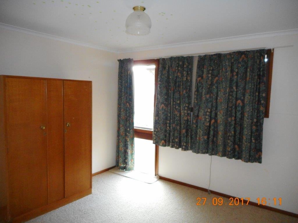 57 Lambie Street TUMUT 8