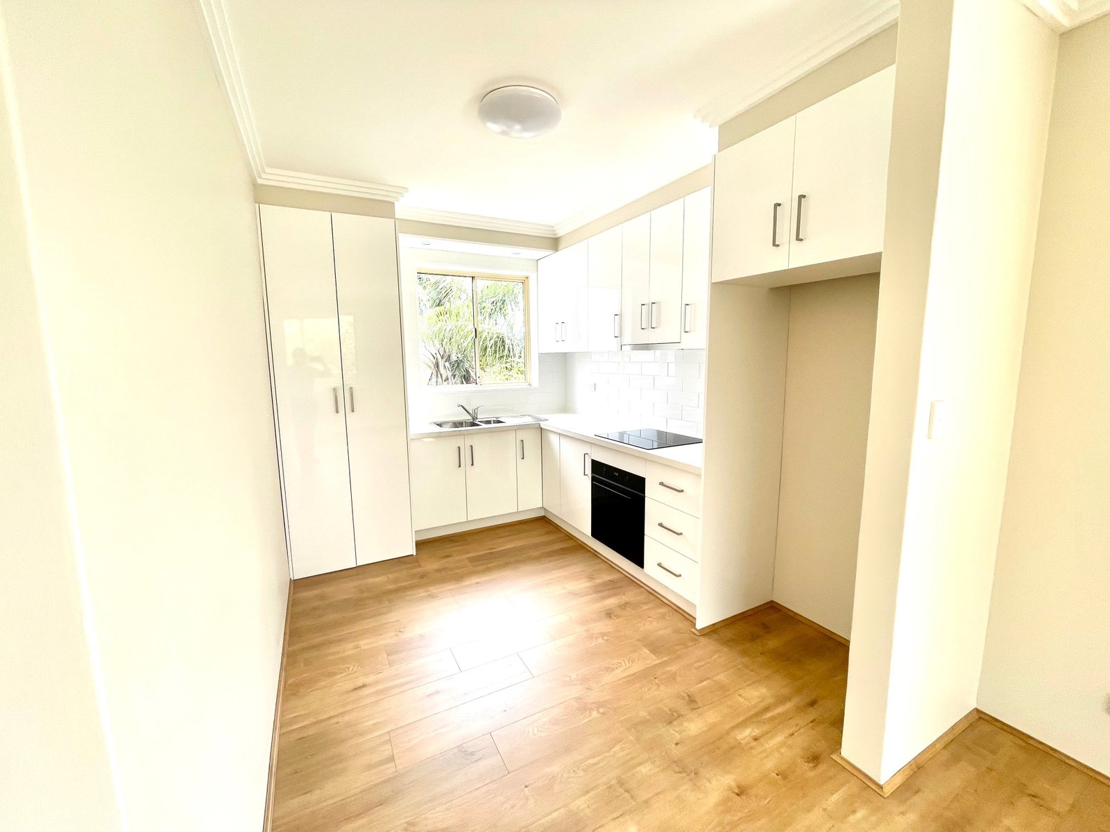 5/7 London Street ENMORE 1