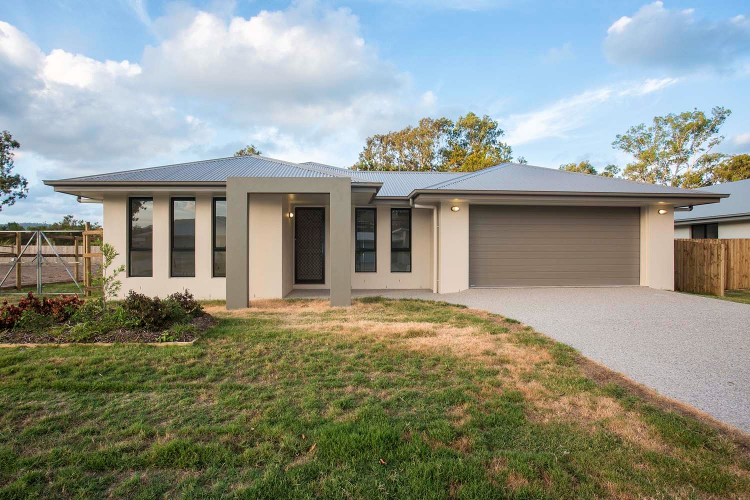 57 Macarthur Drive CANNONVALE 1