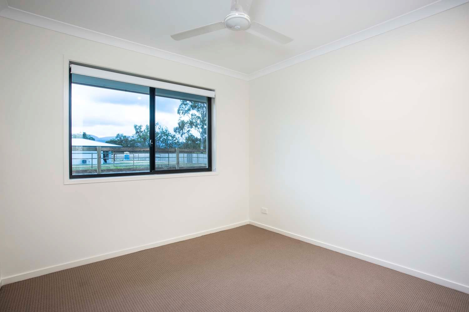 57 Macarthur Drive CANNONVALE 12