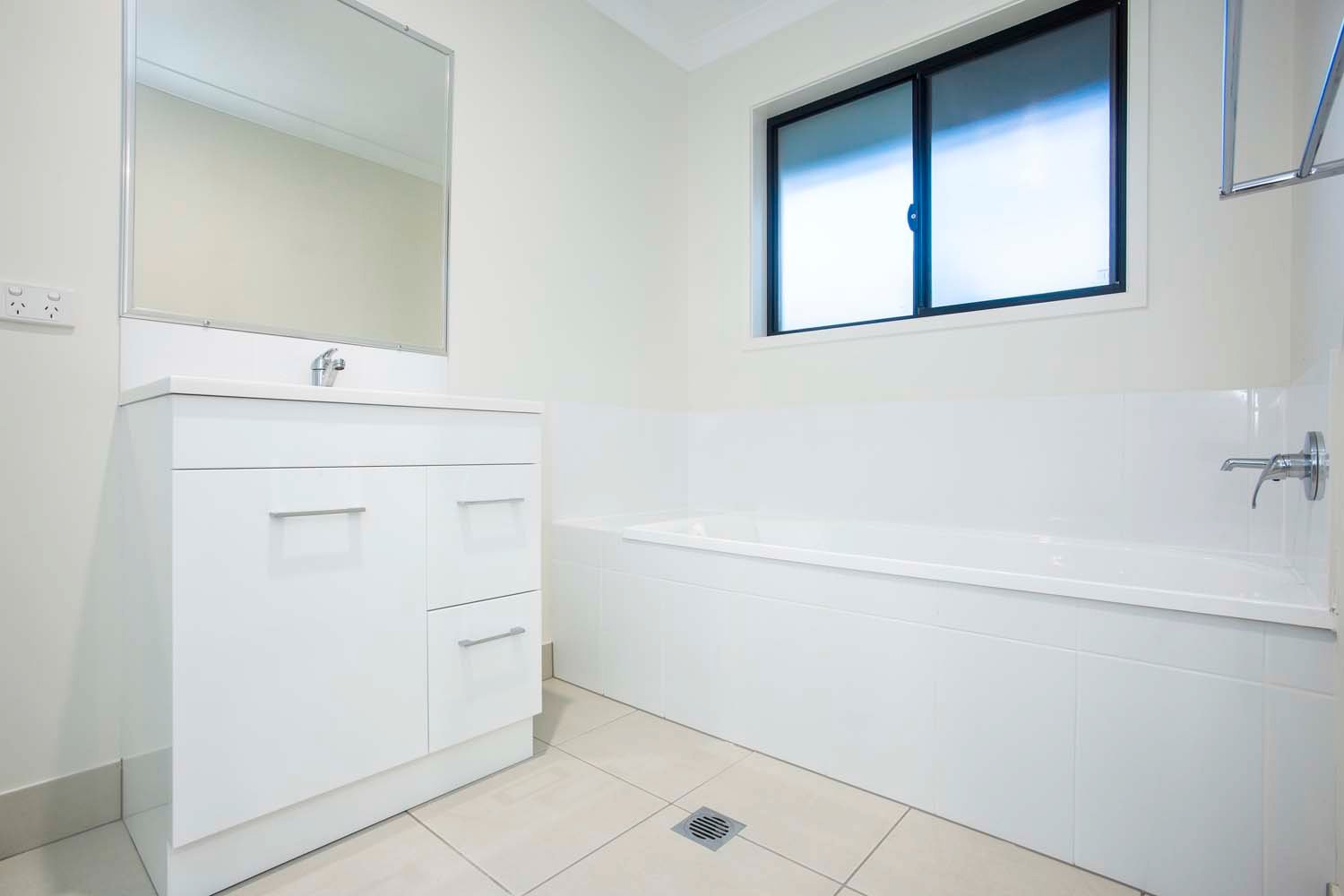 57 Macarthur Drive CANNONVALE 15