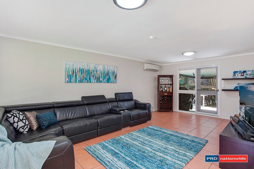 57 Macquarie Avenue MOLENDINAR 4