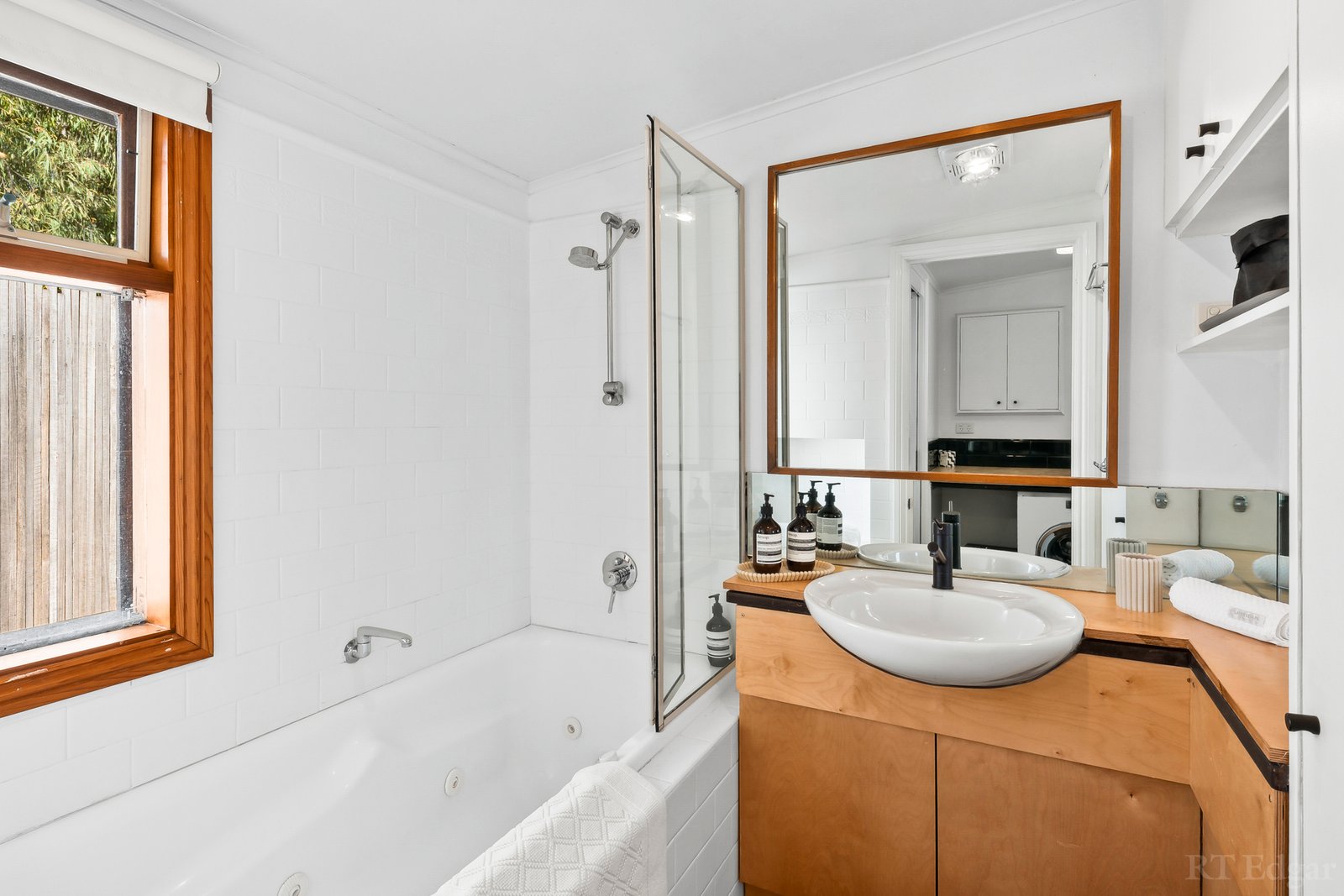 Real Estate and Property in 57 Mercer Street, Queenscliff, VIC