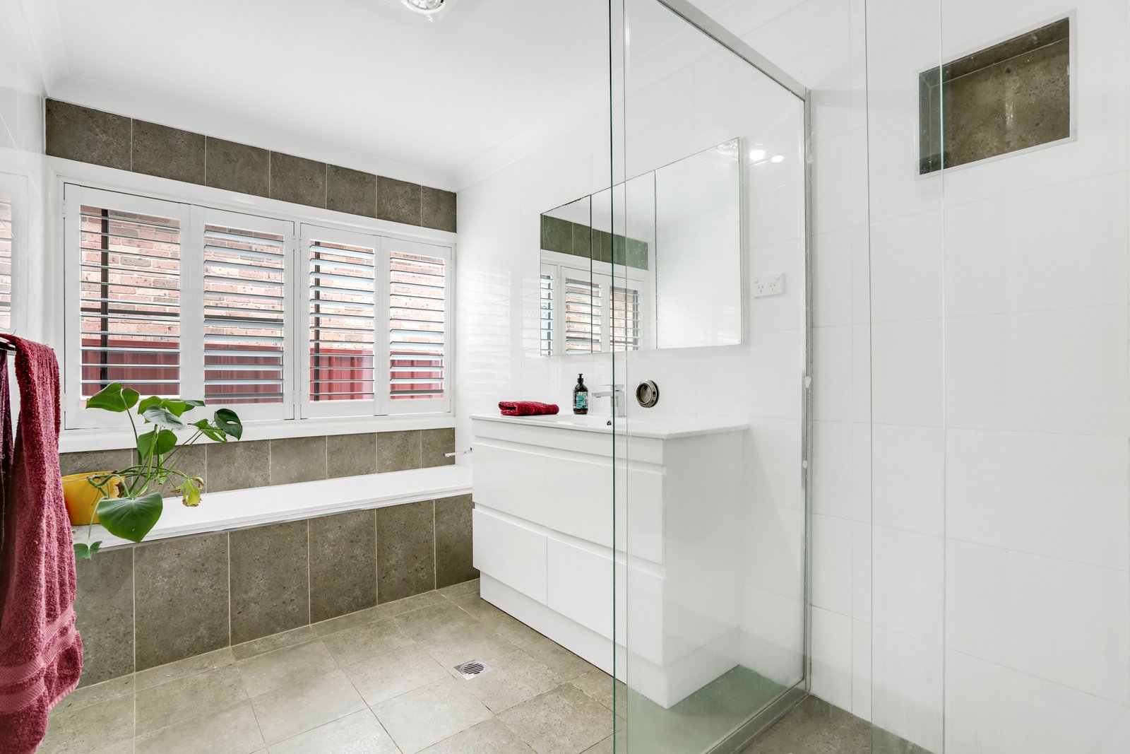 57 Mulda Street DAPTO 8