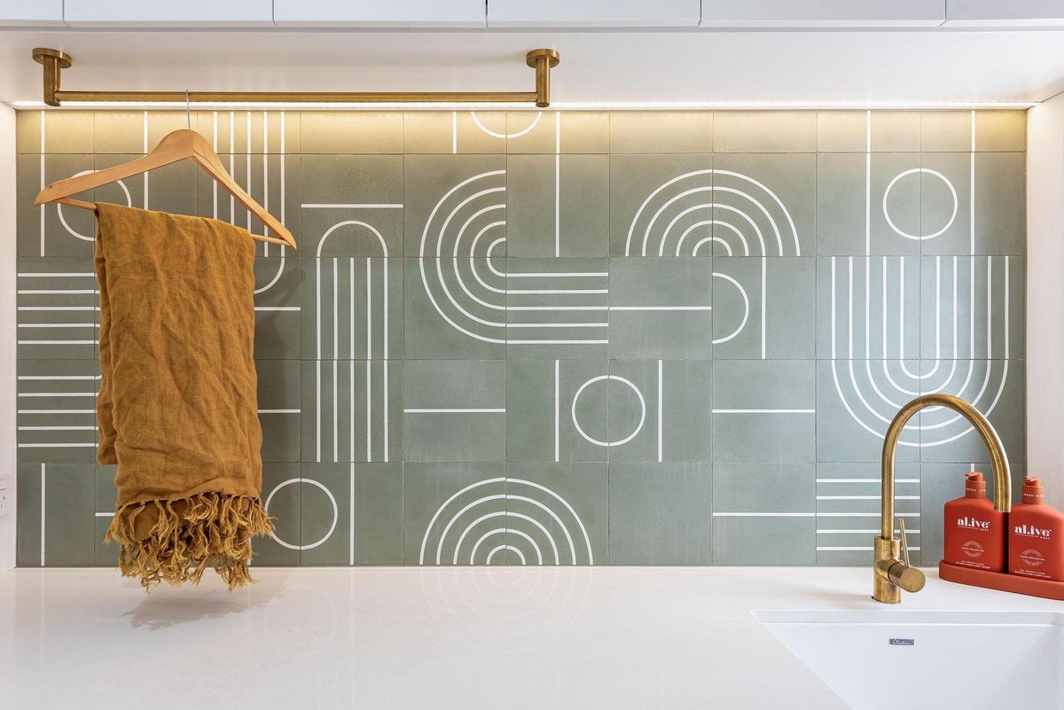 57 Nobby Parade Miami 21