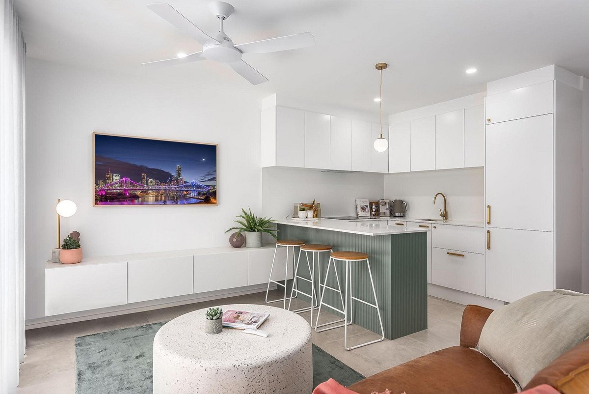 57 Nobby Parade Miami 28