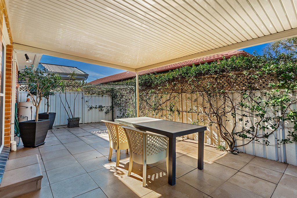 5/7 Reef Close FINGAL BAY 3