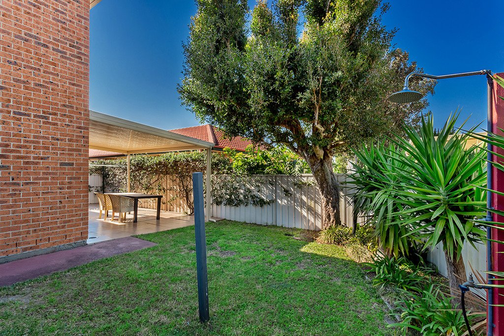 5/7 Reef Close FINGAL BAY 4
