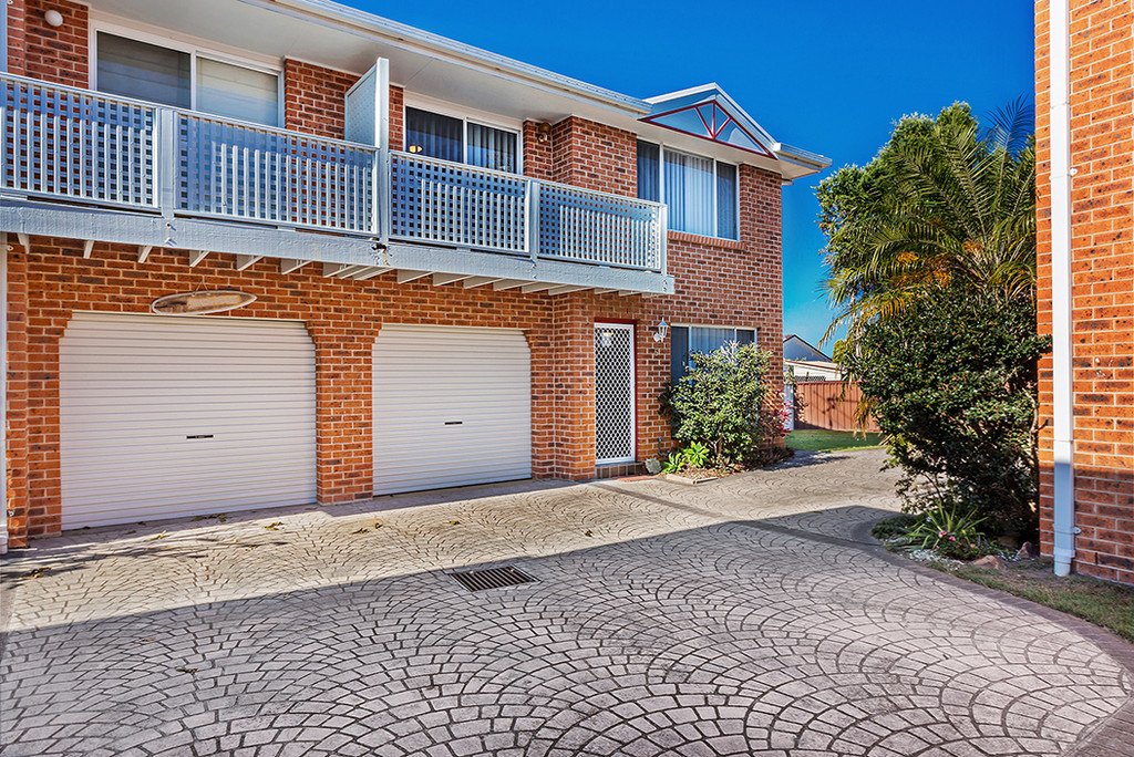 5/7 Reef Close FINGAL BAY 5
