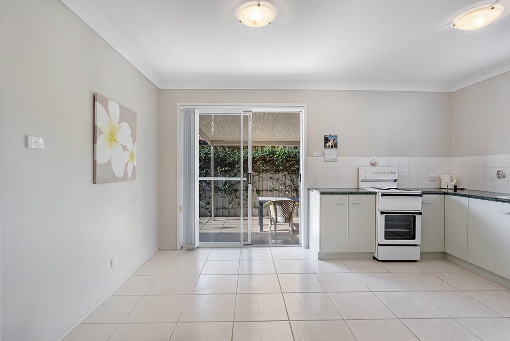 5/7 Reef Close FINGAL BAY 8