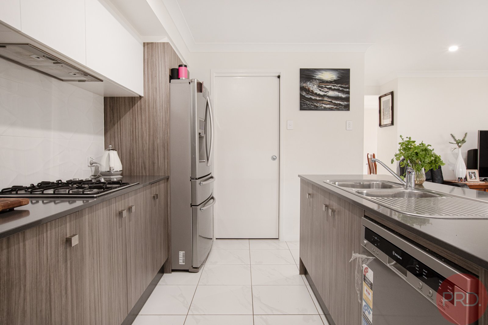 57 Sandpiper Circuit ABERGLASSLYN 9