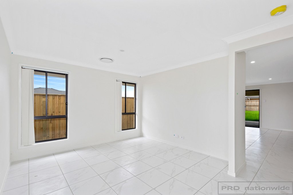 57 Sandpiper Circuit ABERGLASSLYN 4