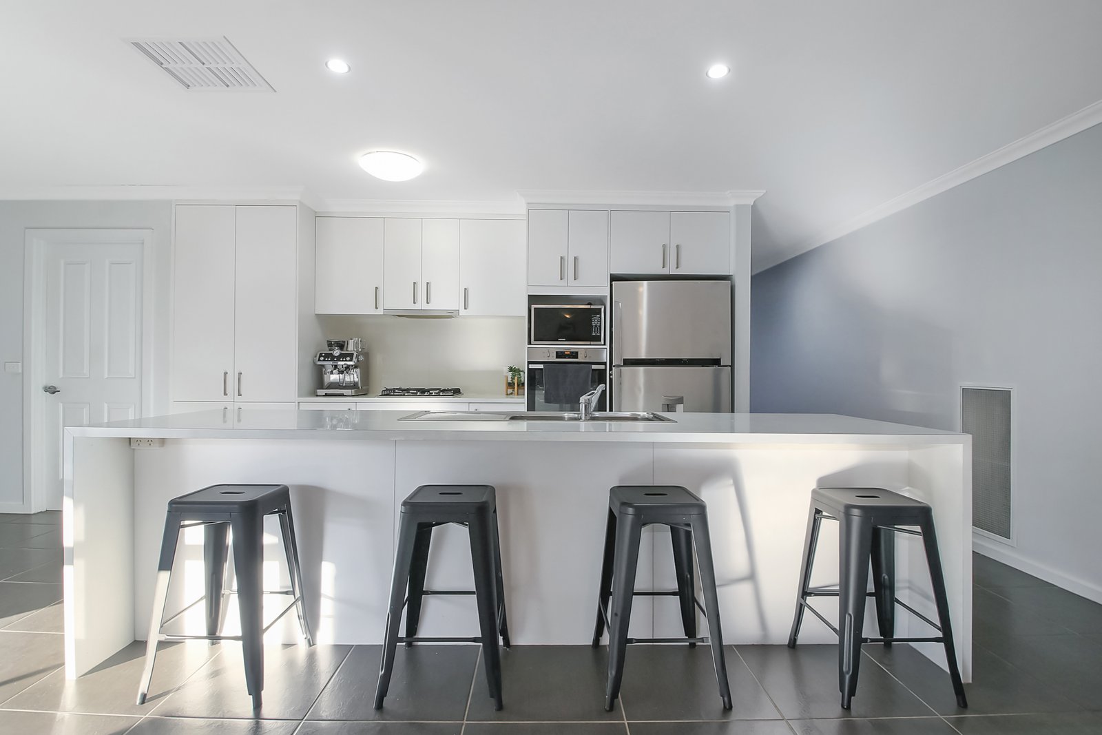 57 Songlark Crescent THURGOONA 2