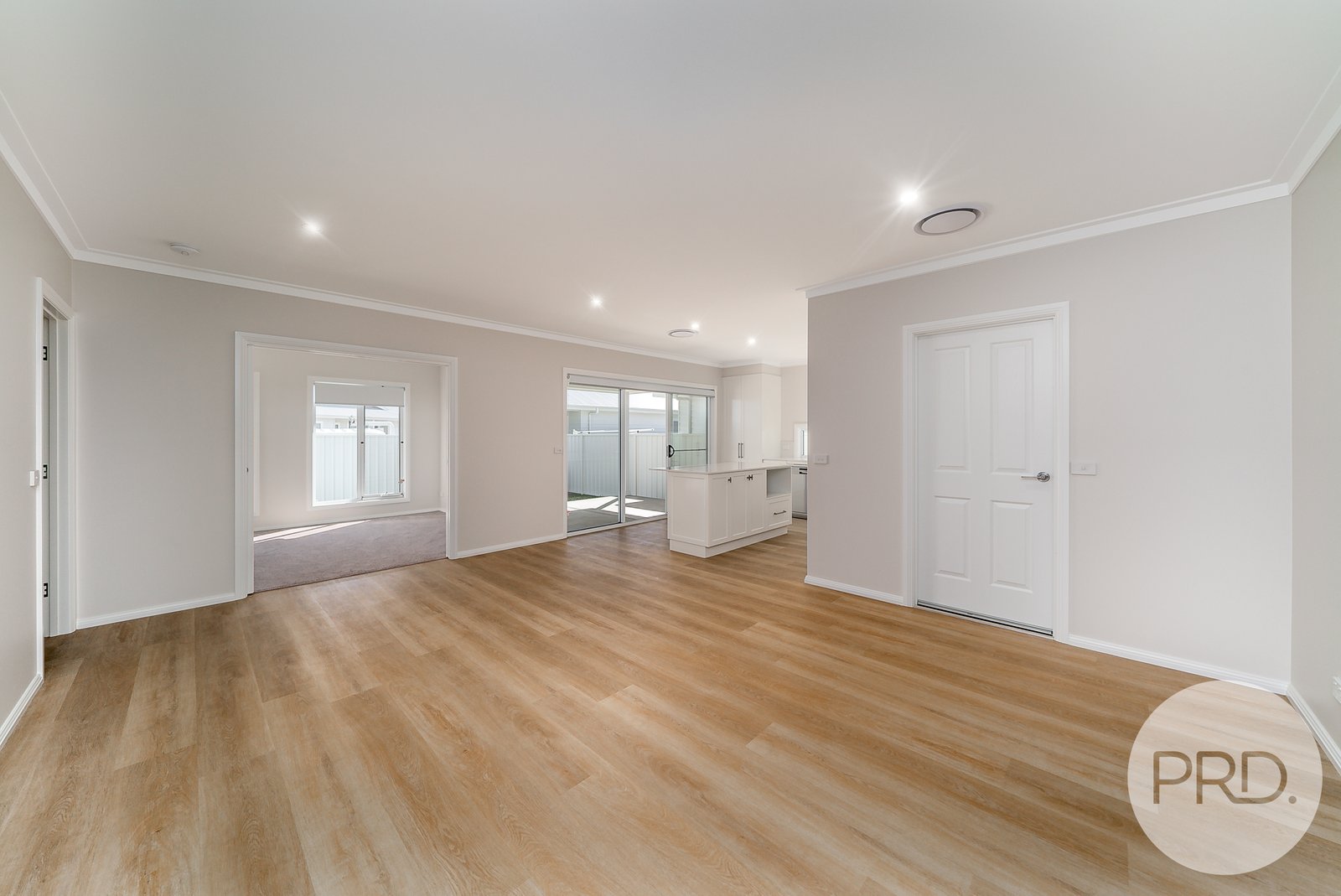 57 Spring Street WAGGA WAGGA 4