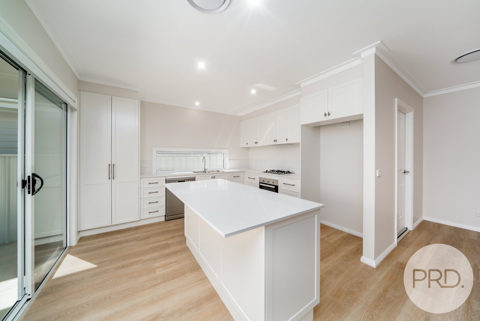 57 Spring Street WAGGA WAGGA 6