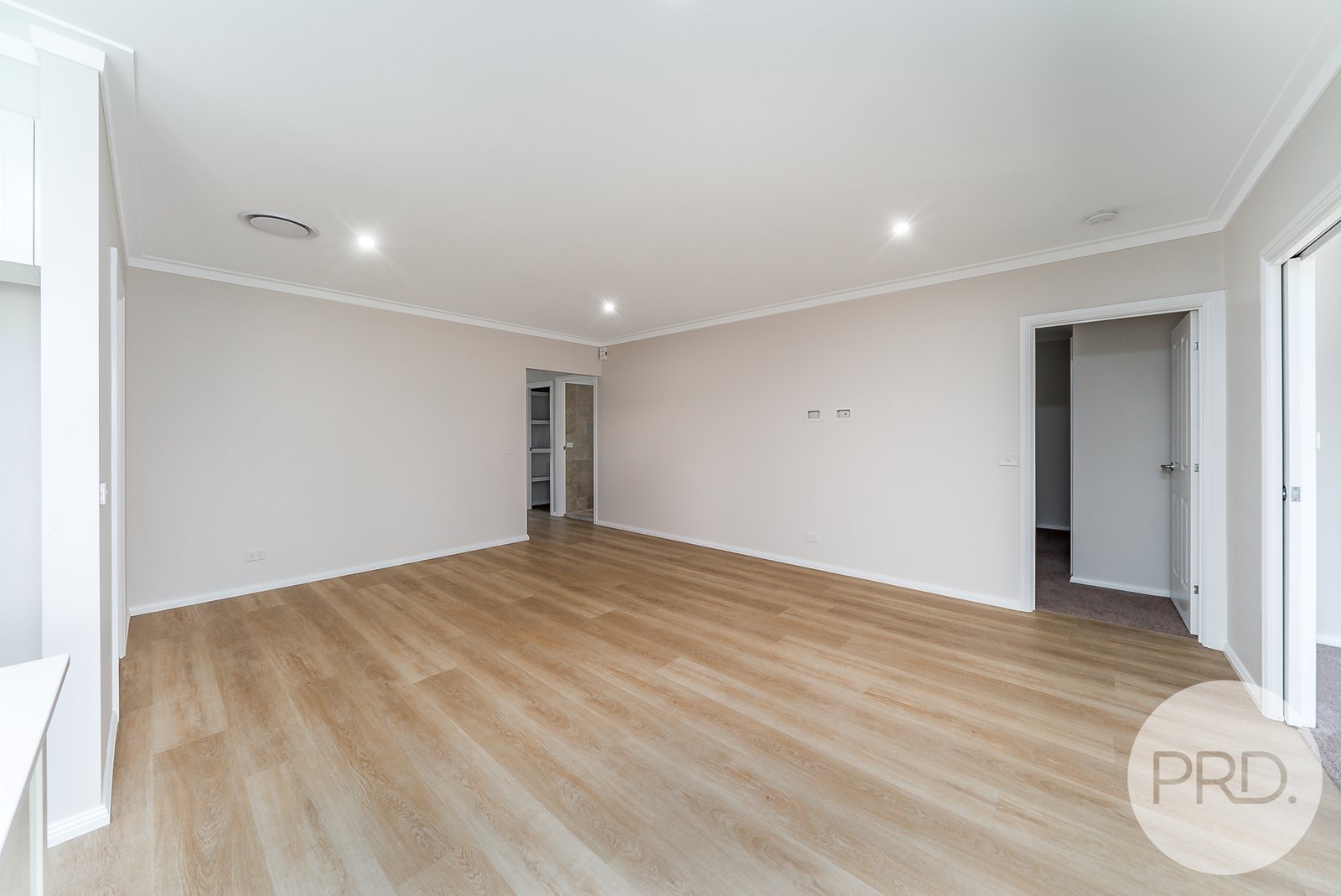 57 Spring Street WAGGA WAGGA 8