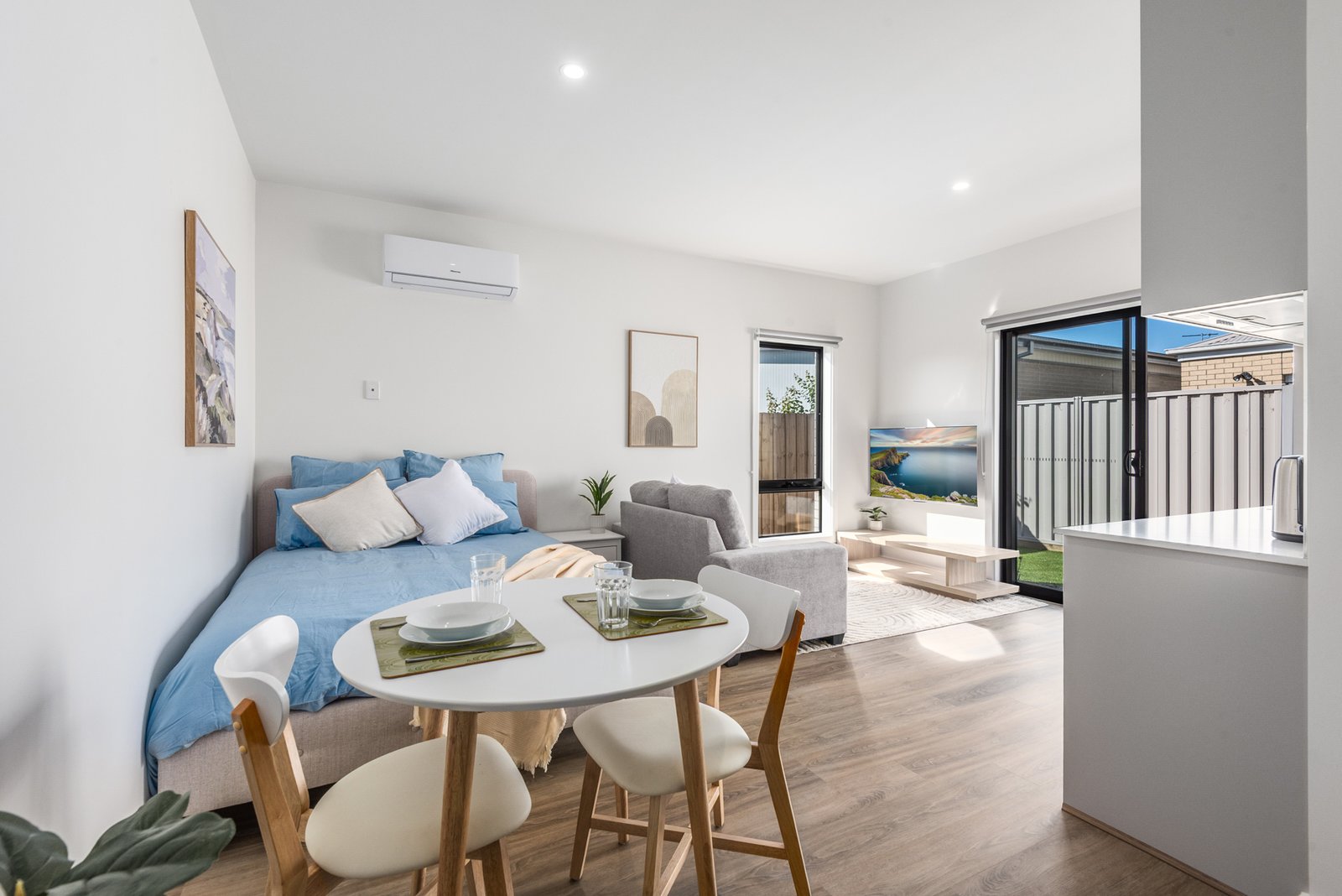 Gallery: 57 Thorburn Street