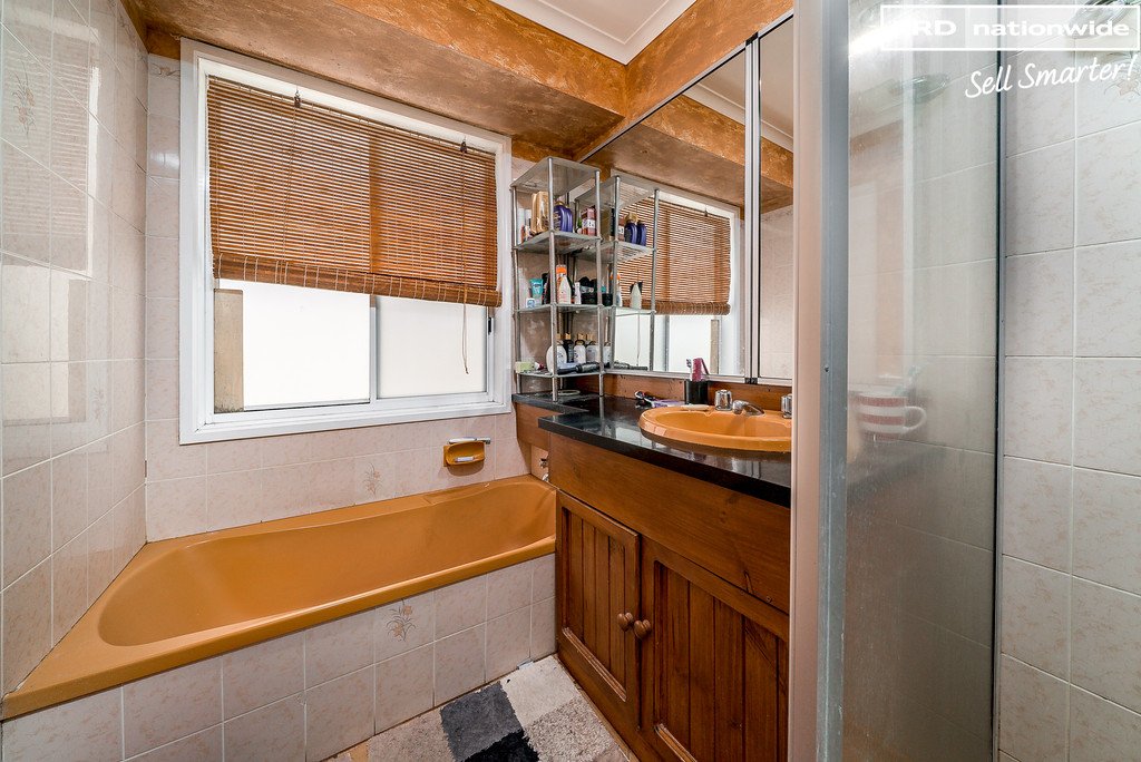 57 Undurra Drive GLENFIELD PARK 5