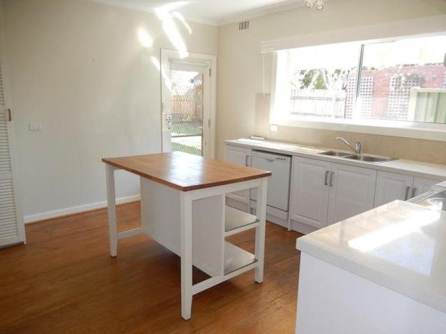 Gallery: 570 Camberwell Road