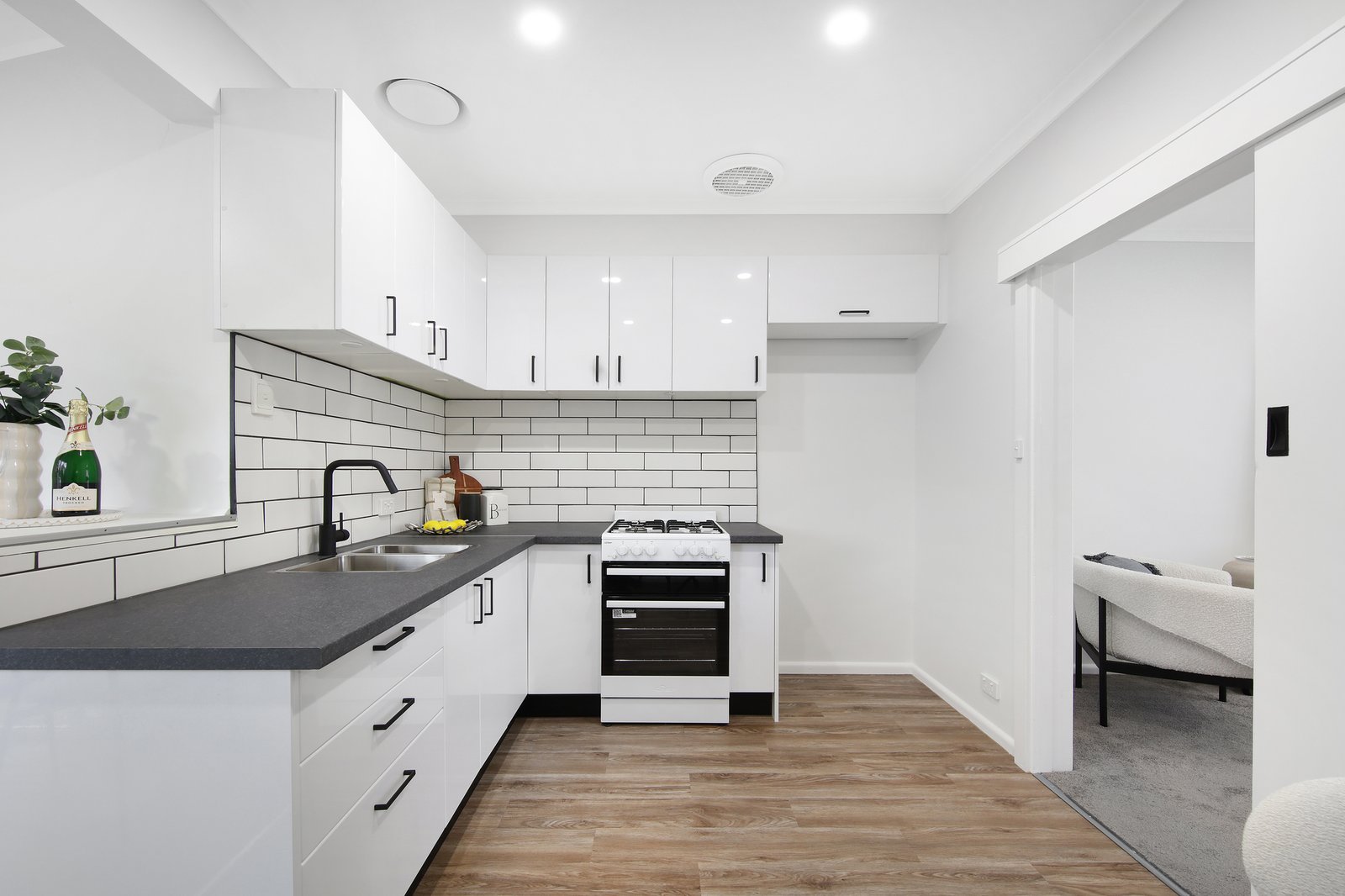 Gallery: 5/70 Rosanna Street
