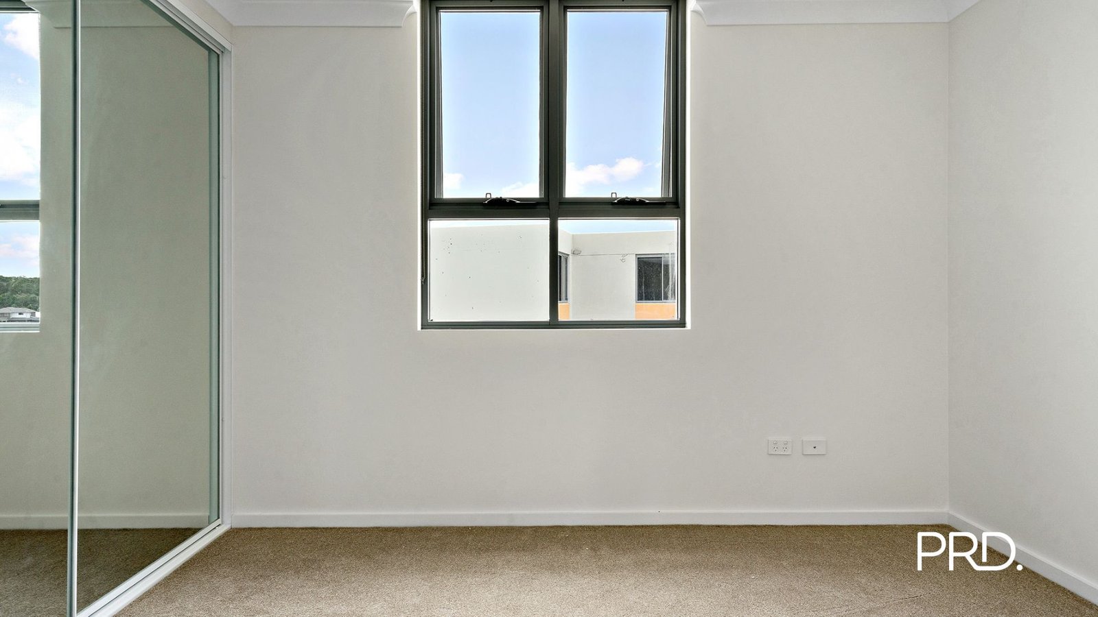 5/71 Deerubbin Dr  Glenmore Park 9