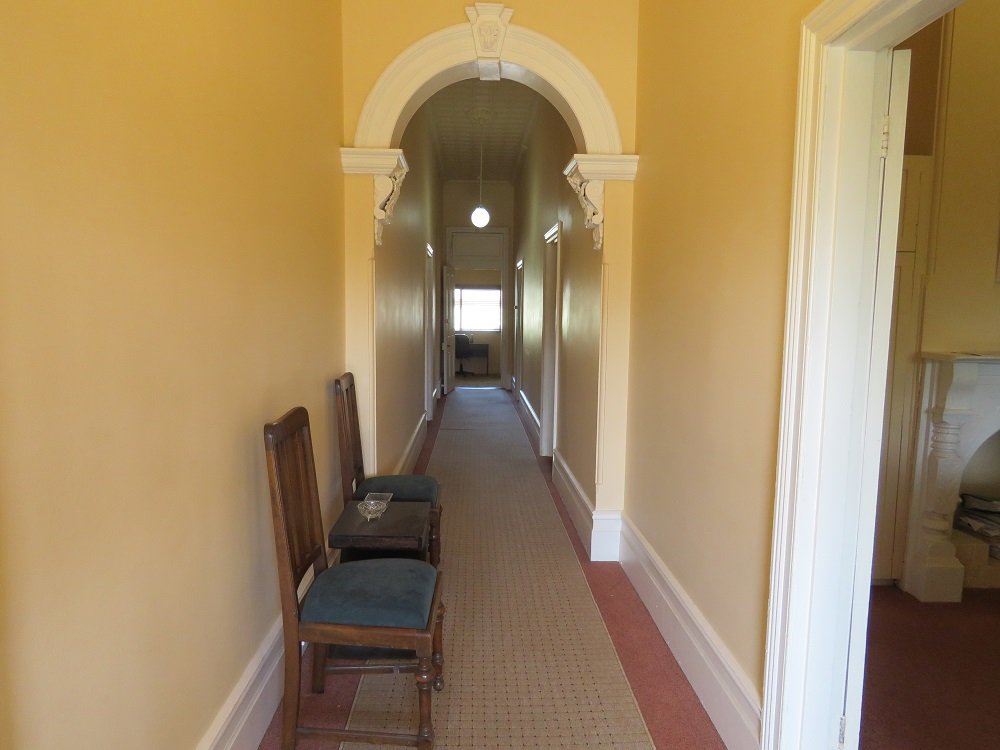 571 Englehardt Street ALBURY 4