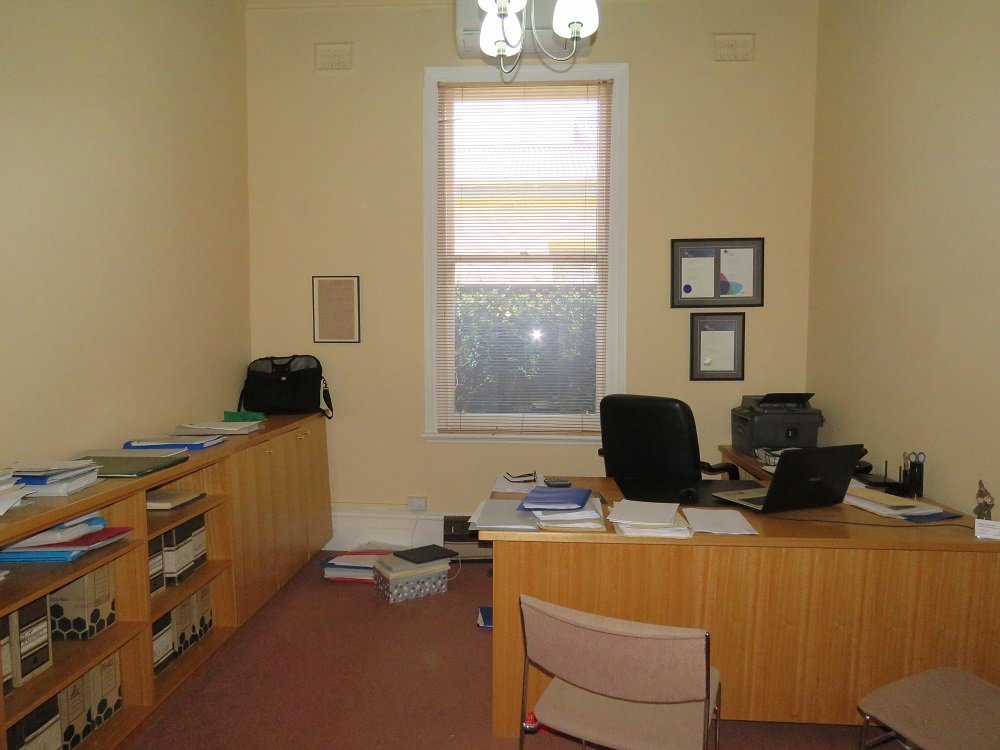 571 Englehardt Street ALBURY 8