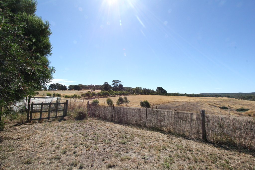 571 Linton-Piggoreet Road HAPPY VALLEY 17