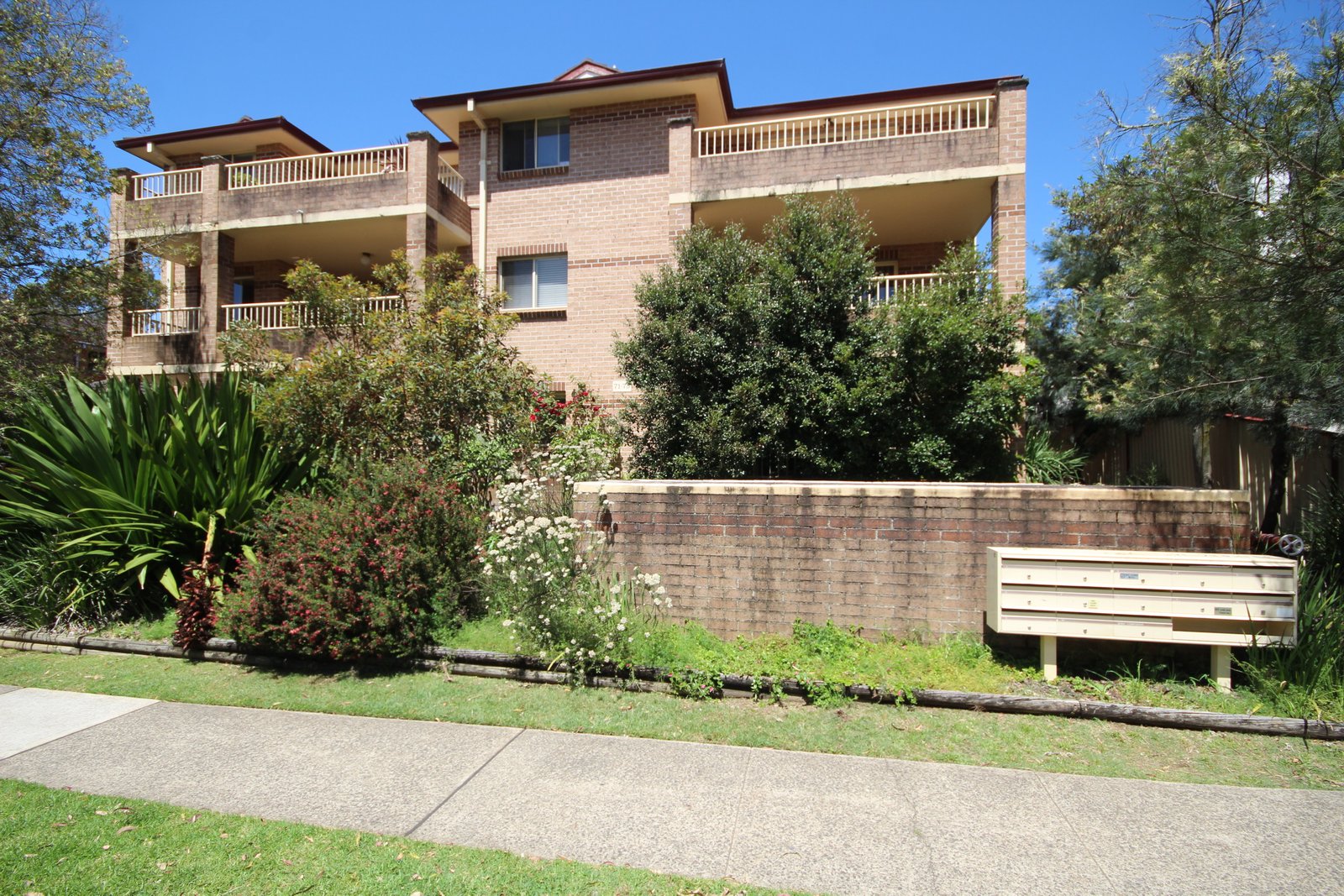 5/71 Pitt Street MORTDALE 8