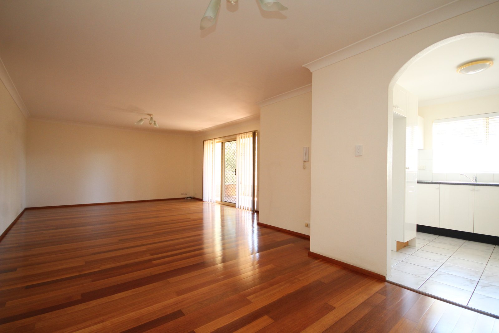 5/71 Pitt Street MORTDALE 1