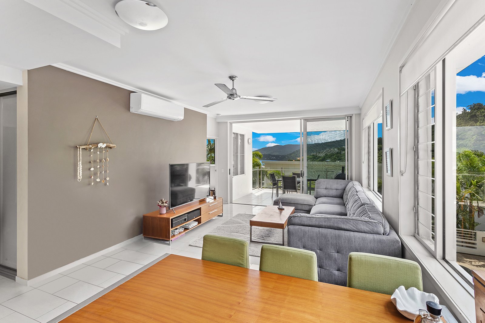 57/15 Flame Tree Court AIRLIE BEACH 2