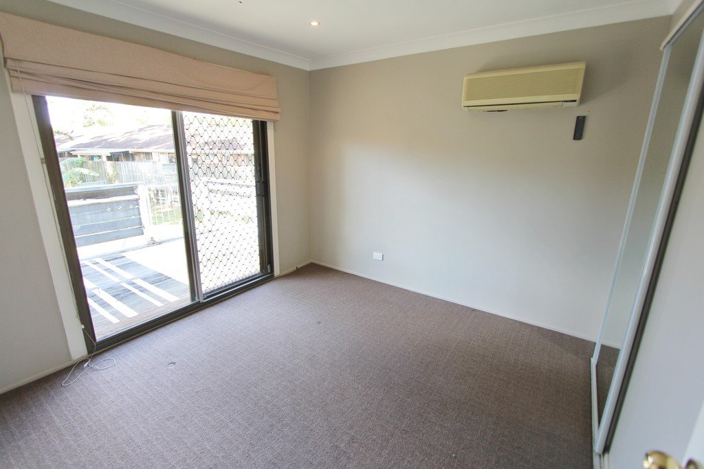 573 Ashmore Road ASHMORE 6