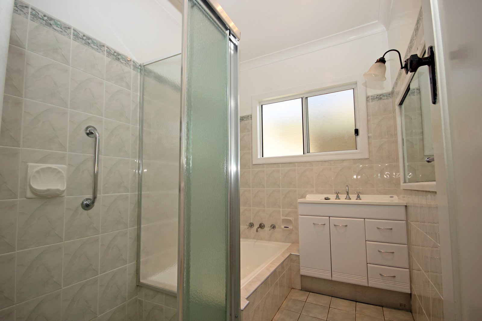 573 Ocean Drive NORTH HAVEN 7