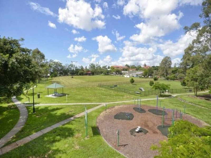 5/74 Eton Street NUNDAH 2