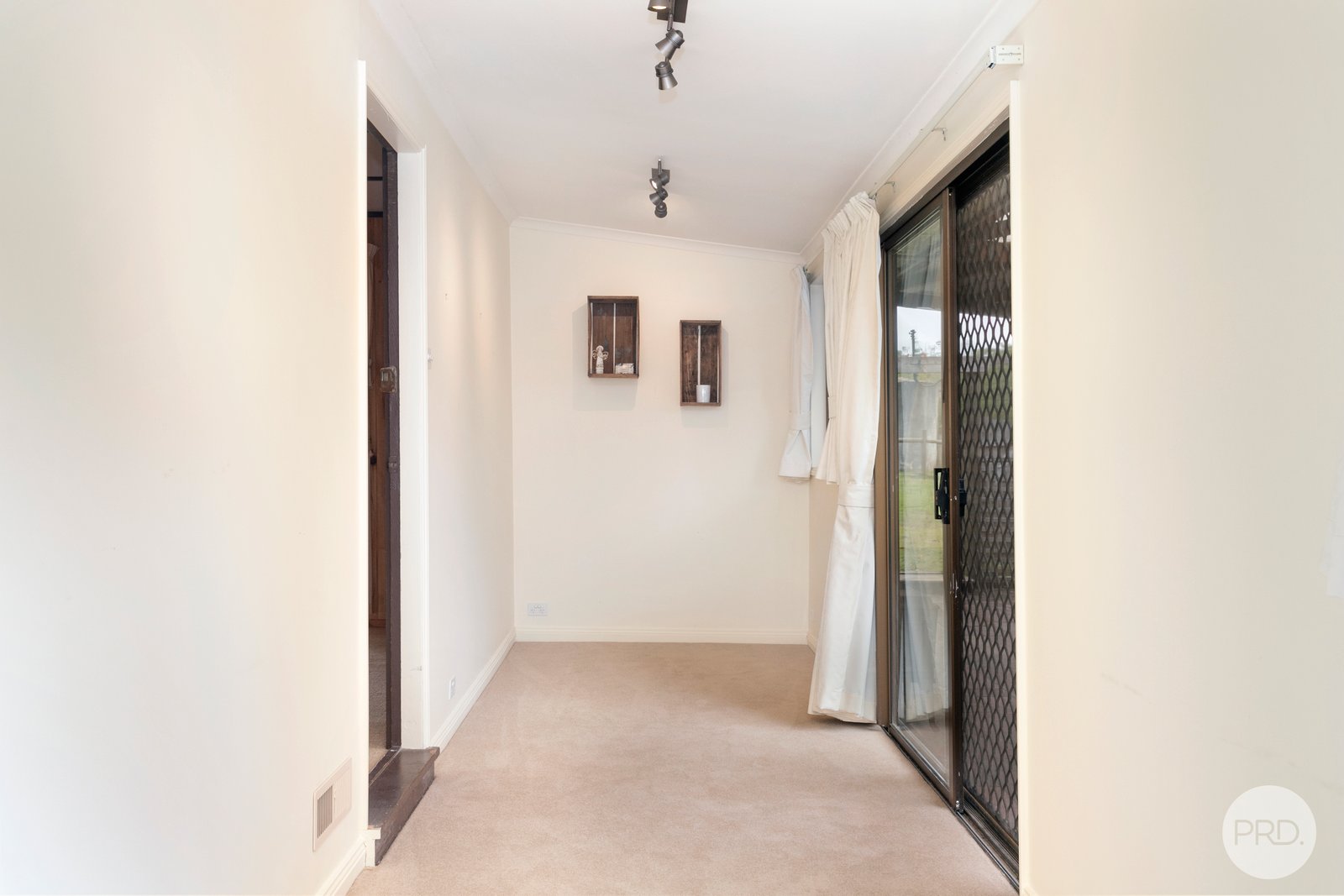 575 Browns Road SCARSDALE 13